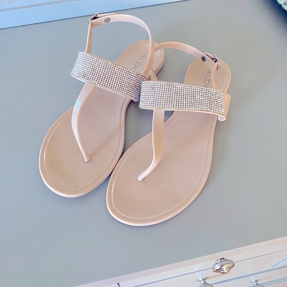 Aldo sandals. Size 8.5. Average to good condition. - Picture 2 of 3